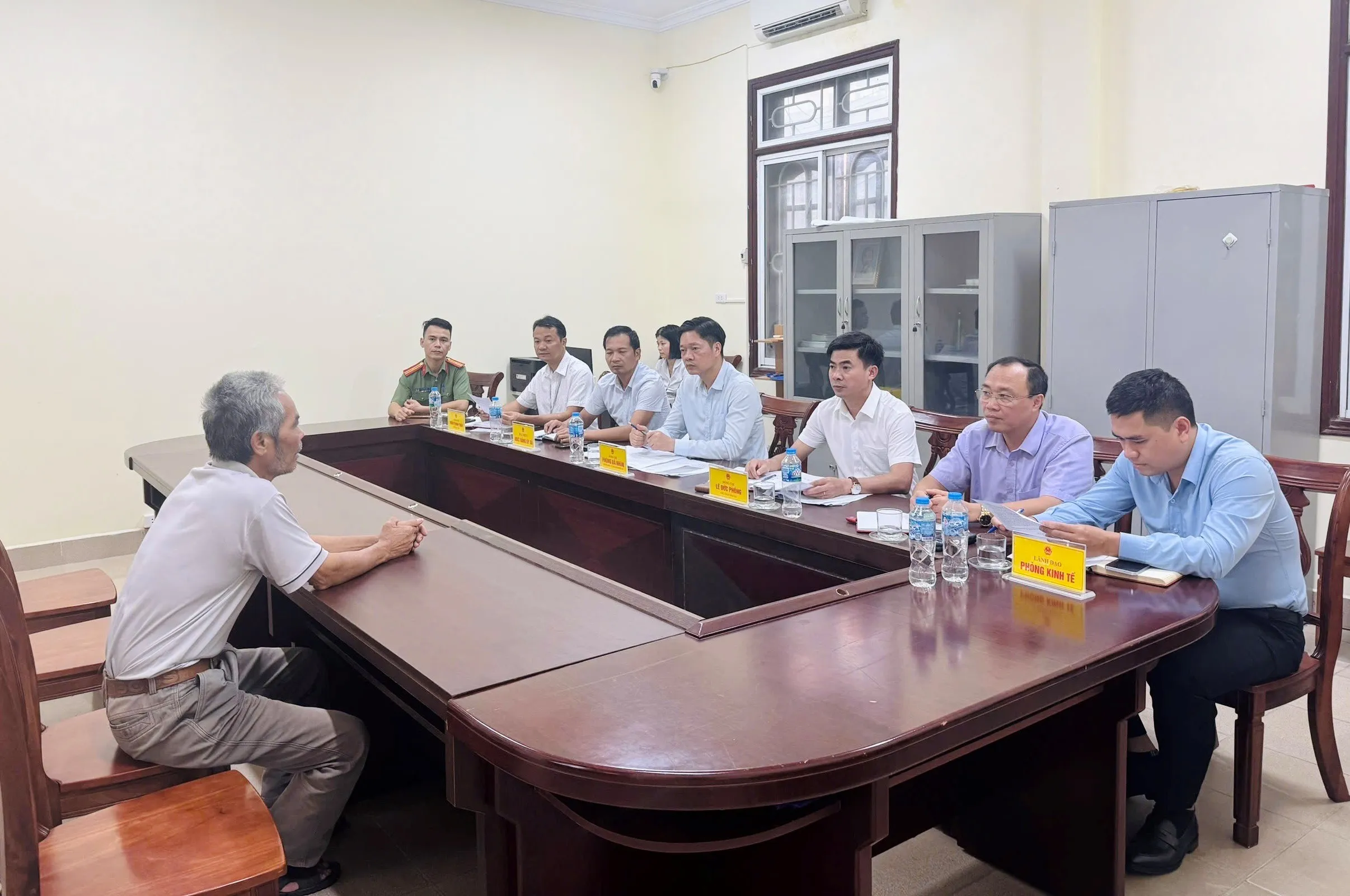1-17600076489861787268925 Lãnh đạo UBND Phường Đống Đa chủ trì buổi tiếp công dân định kỳ