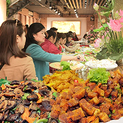 368002-buffet-chay-huong-thien-am-thuc-chay-giua-long-ha-noi Thực khách hài lòng với chất lượng món ăn và dịch vụ tại Hương Thiền