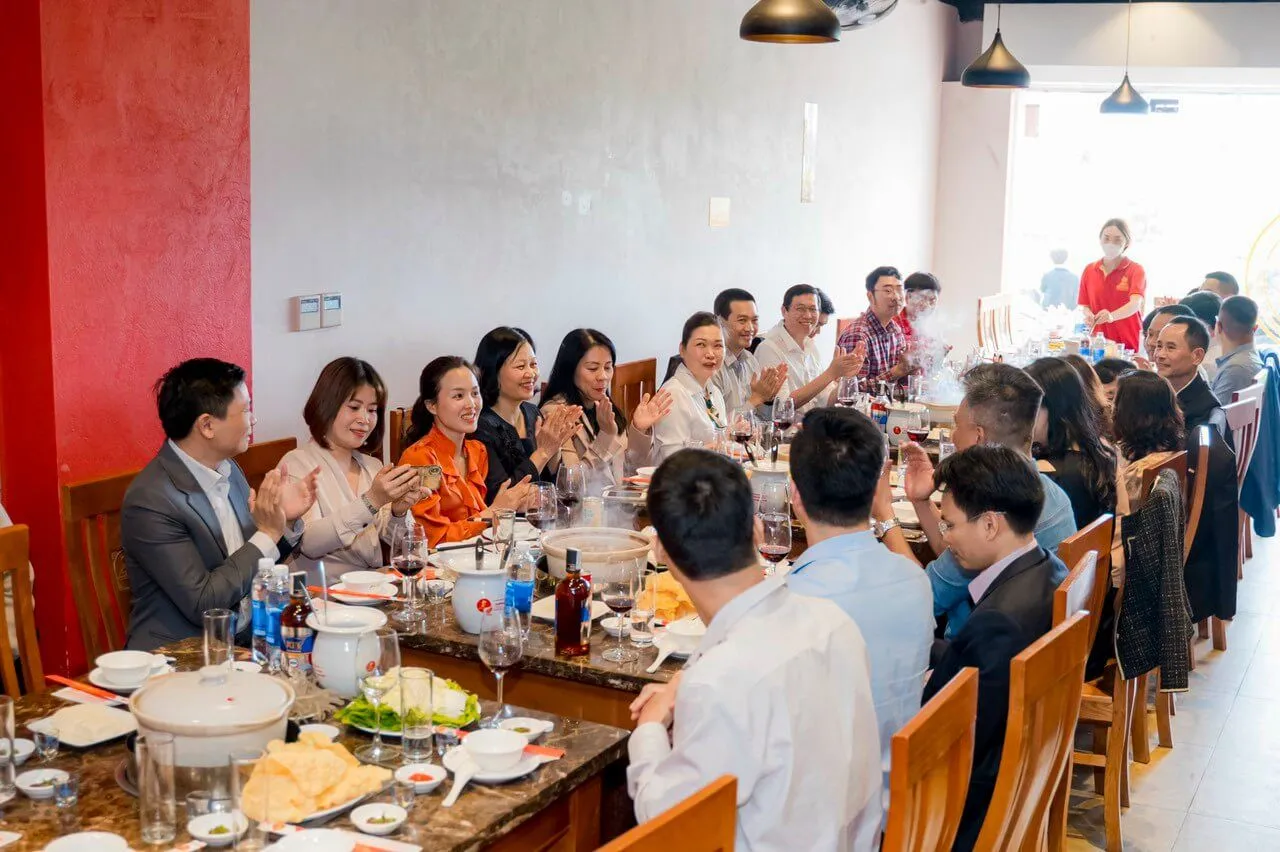 Chất lượng dịch vụ chuyên nghiệp là yếu tố then chốt tạo nên uy tín của thương hiệu
