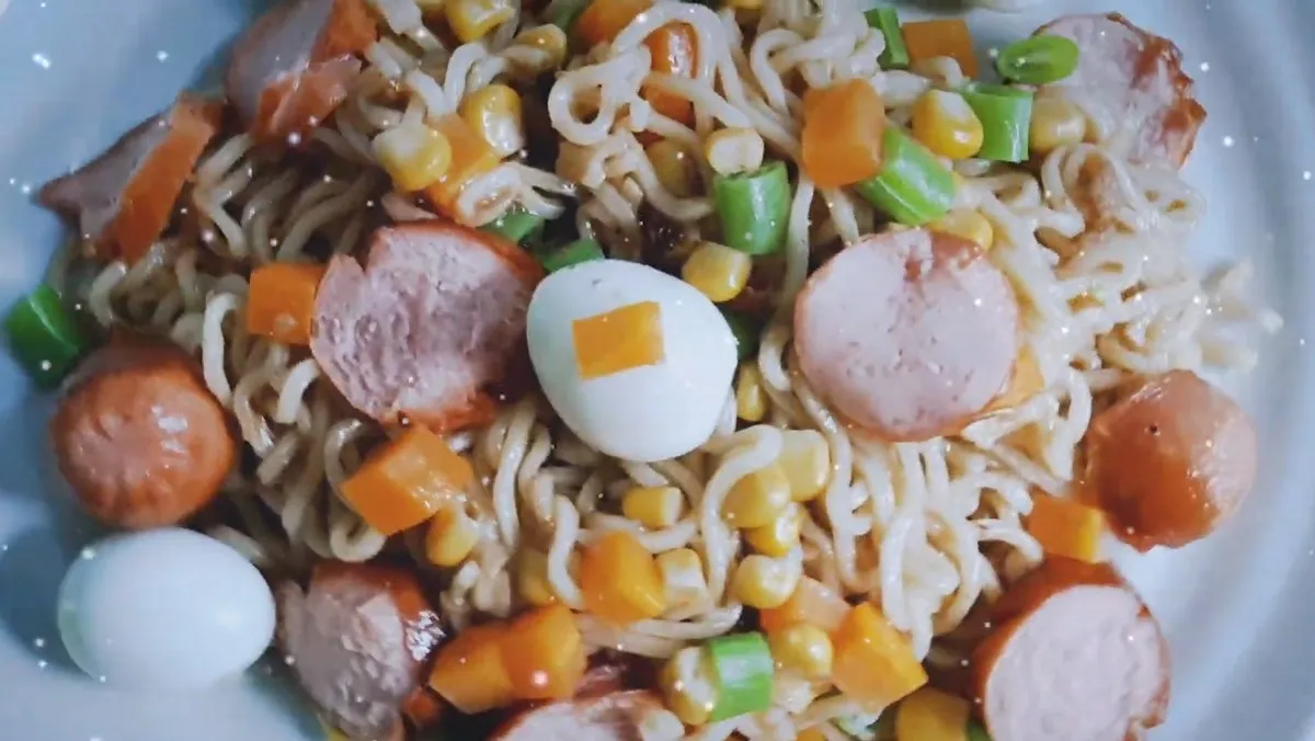 cach-lam-mi-tron-indomie-thom-ngon-an-mai-khong-ngan-avt-1200x676-1 Sự tươi ngon của nguyên liệu là yếu tố then chốt tạo nên chất lượng và độ an toàn của bát mì