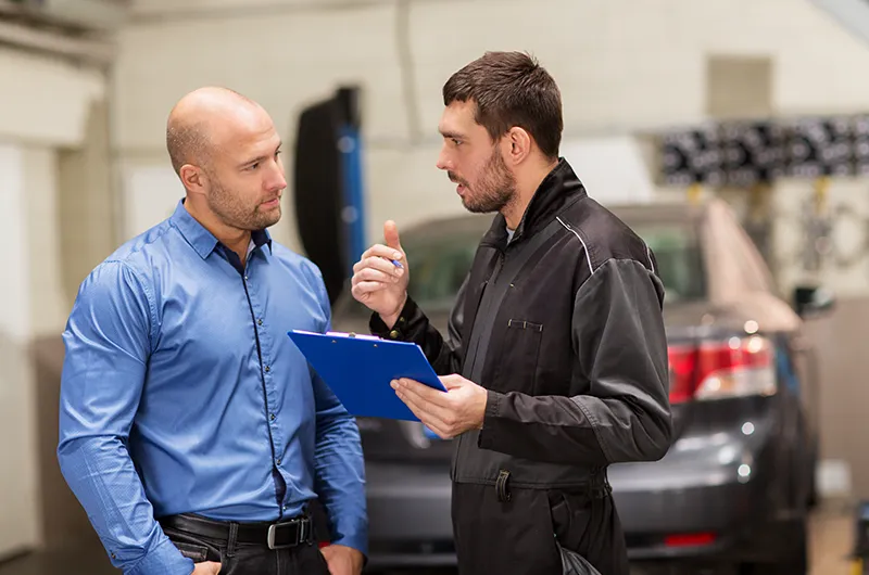 how-to-handle-challenging-customers-at-your-workshop-wsm Sự hài lòng của khách hàng là minh chứng cho chất lượng dịch vụ phụ kiện ô tô uy tín