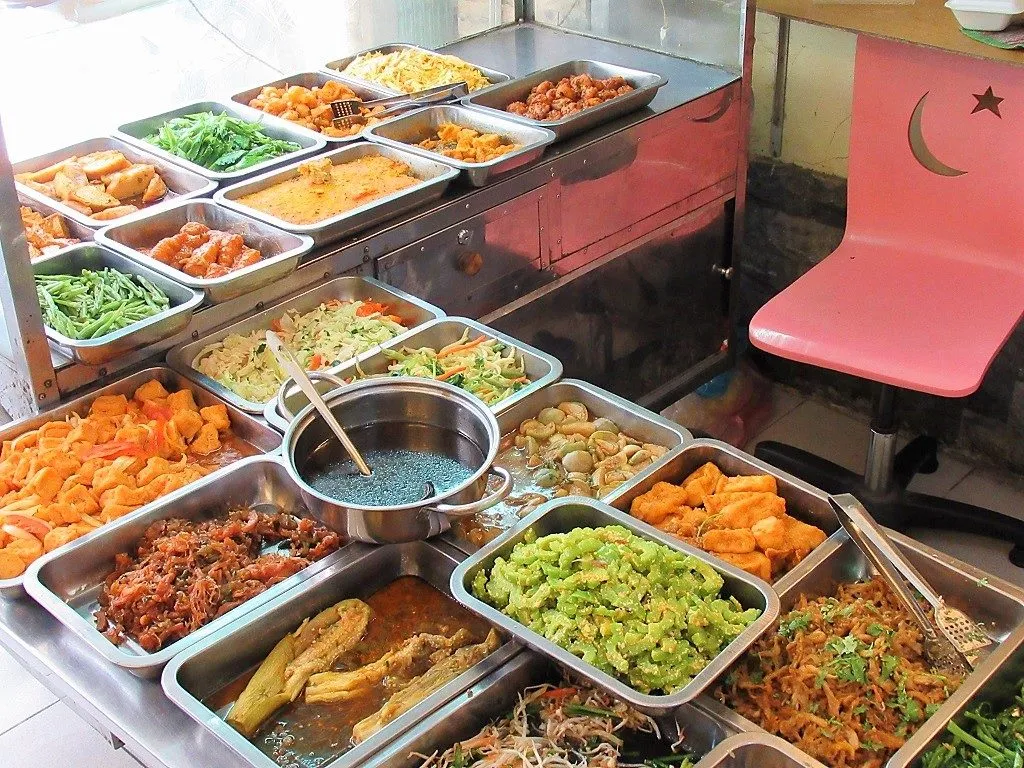 Quy trình chế biến sạch sẽ là yếu tố then chốt để đánh giá một quán chay chất lượng