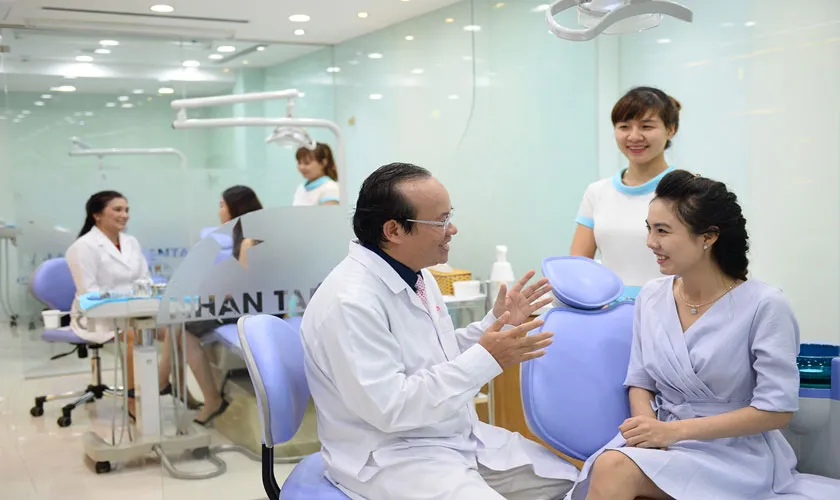 Sự tận tâm và chuyên môn cao của đội ngũ bác sĩ là yếu tố then chốt tạo nên niềm tin cho khách hàng
