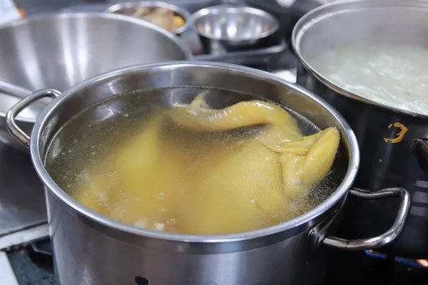 Top 5 Quán Phở Gà Ngon Đống Đa Chuẩn Vị Bắc Bạn Không Nên Bỏ Lỡ
