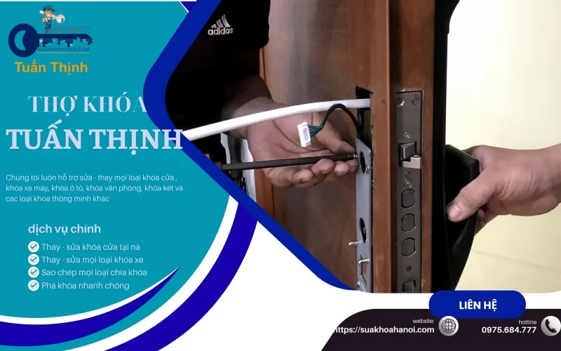 Đội ngũ thợ tay nghề cao xử lý các dòng khóa điện tử hiện đại
