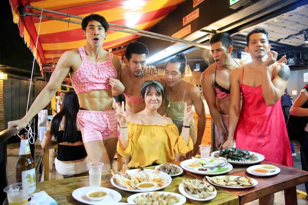 Chất lượng dịch vụ chuyên nghiệp mang đến sự hài lòng tối đa cho thực khách