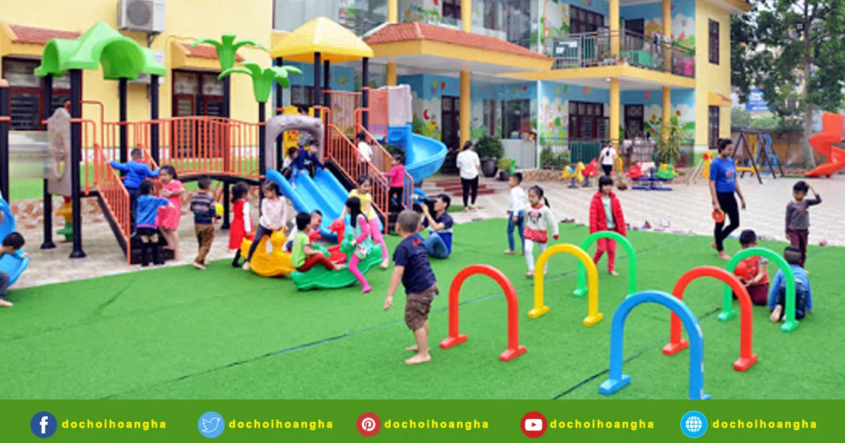 sc3a2n-chc6a1i-ngoc3a0i-tre1bb9di-cho-tre1babb-me1baa7m-non Các hoạt động ngoài trời tại trường mầm non quốc tế giúp trẻ phát triển thể chất toàn diện