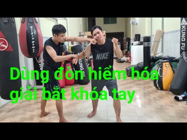 sddefault-46 Kỹ thuật khống chế và thoát hiểm được hướng dẫn tỉ mỉ bởi các chuyên gia