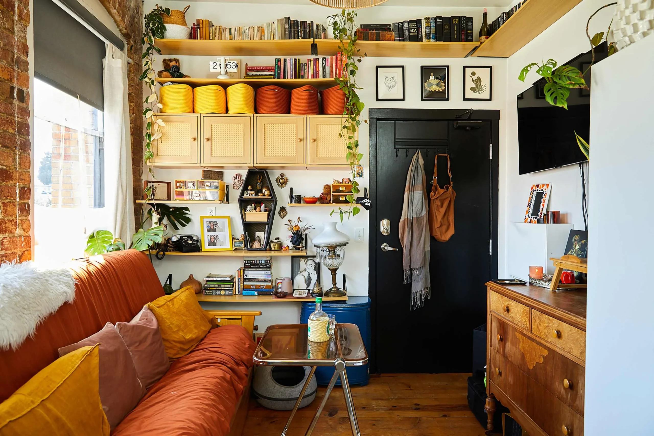 small-apartment-living-room-ideas-scaled-1 Một căn chung cư mini đầy đủ tiện nghi mang lại không gian sống lý tưởng