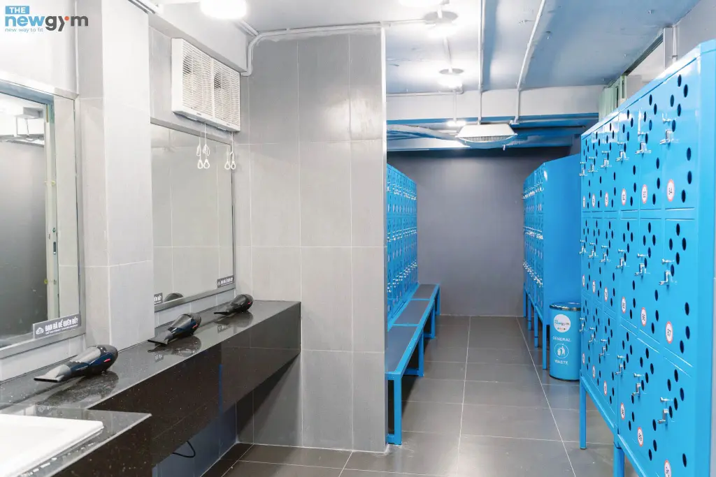 the-new-gym-da-nang-10-1024x683-jpg Tiện ích phòng tắm và locker hiện đại đem lại sự thoải mái cho hội viên